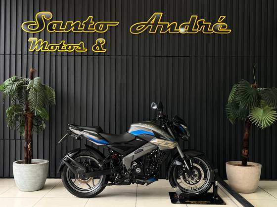 BAJAJ DOMINAR 200 